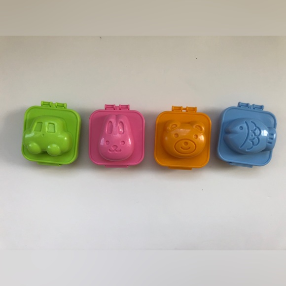 3/$20 - Egg molds - Picture 1 of 4